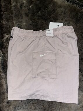 Nike Cargo Shorts Womens XL High Rise Windbreaker Nylon Mesh Lined Mauve $52